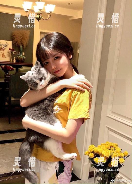 打开51cg，发现娜娜真是瓜田里的小白兔！快来围观！
