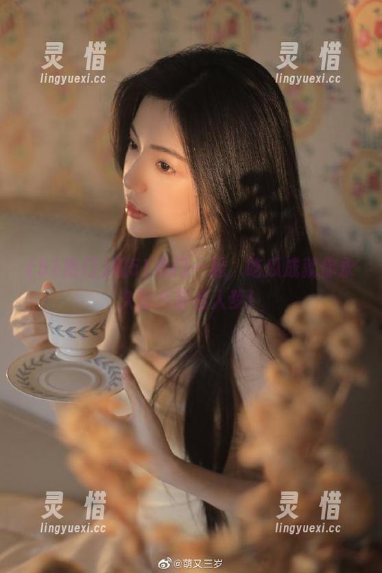 和51热门一起，吃瓜成就你永久的八卦名人梦！