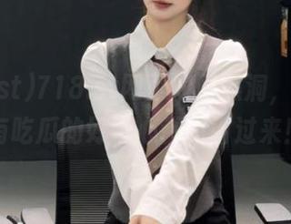 718.st网页如同黑洞，会把所有吃瓜的好奇心都吸引过来！