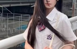 打开“718.st”传送门，来看看谁在背后偷偷吃瓜，真的是太有趣了！