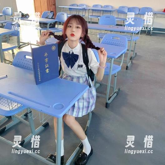 hlw 与其一个人默默吃瓜,不如拉上hlw.bet苹果版一起哈哈哈!