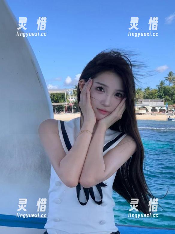 首页广告太离谱，吃瓜网app这是在逗我玩儿吗？