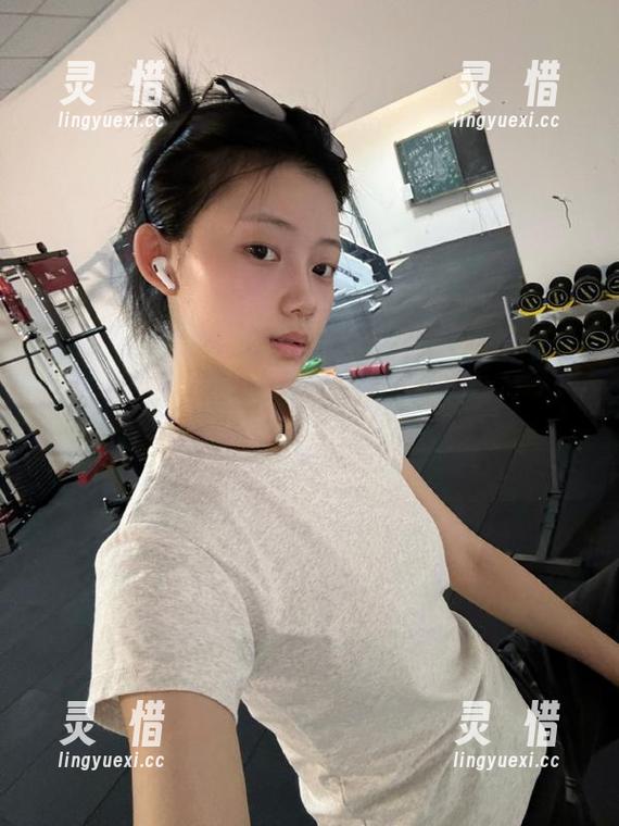 每日黑料 “每日黑料51”ios版,今天不吃瓜也得看看你们的八卦好戏!