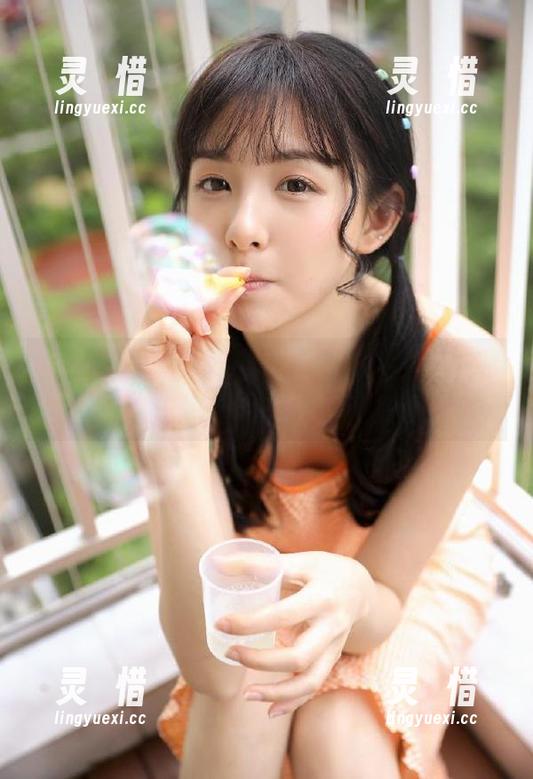 社区黑料网：你的吃瓜攻略减少，收藏功能必须到位！
