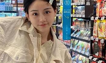 黑料www：iosApp让你躺着吃瓜，别问为什么就是爽！