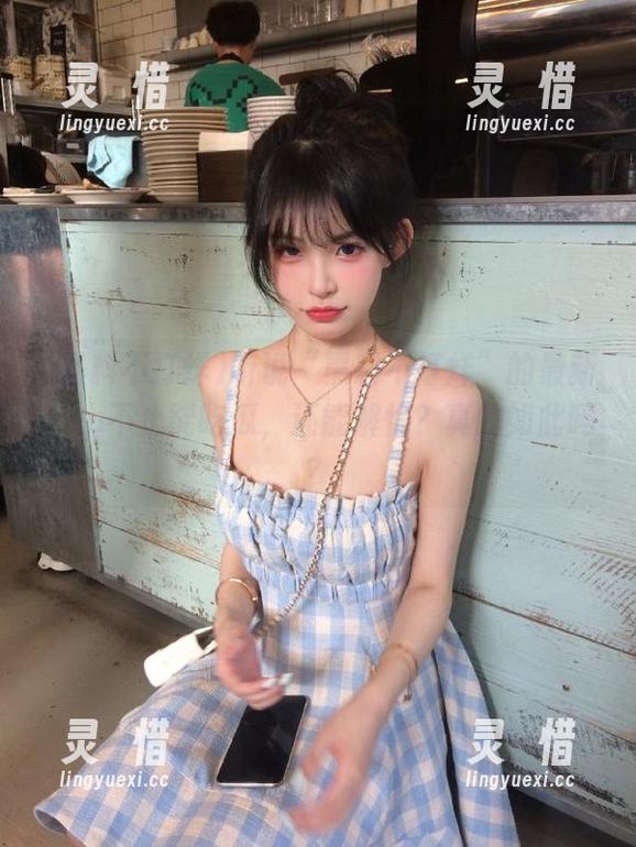 听说“黑料不打烊”的最新app不止能吃瓜，还能解忧？真的如此吗？