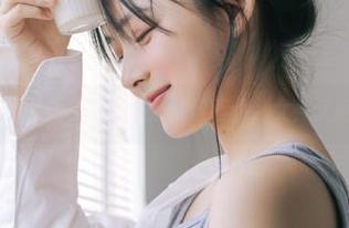 最新黑料专区：感觉离八卦女神又近了一步！